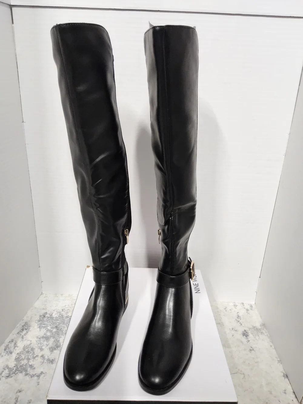 Customer Return Nine West Size 8M Women's Black Over-the-Knee Boots